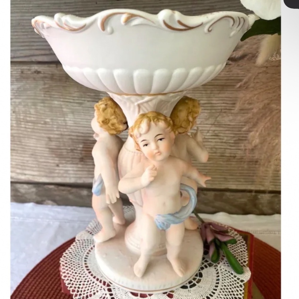 Vintage Porcelain Cherub Pedestal Bowl Scalloped Gold Trim Putti Figurine 9 inch